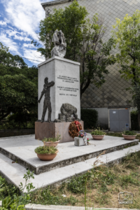 Spomenik padlim občine Milje