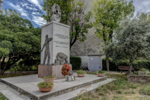 Spomenik padlim občine Milje