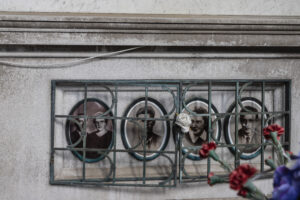 Grobnica družine Tomažič na tržaškem pokopališču pri sv. Ani